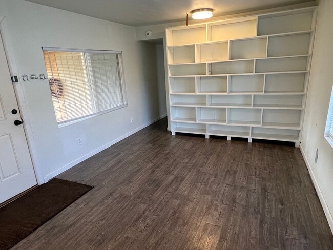 Photo - 1200 W Dimond Blvd