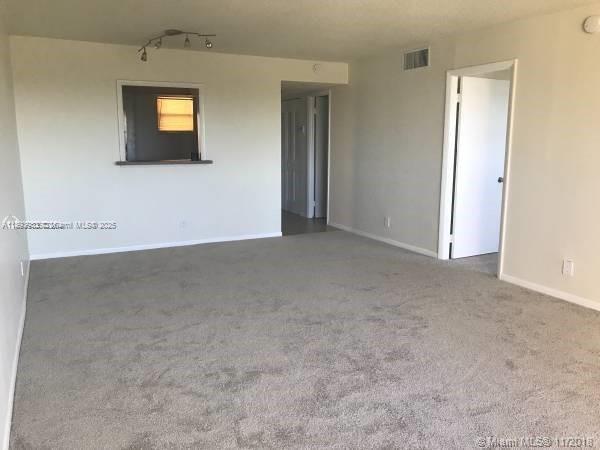 Photo - 404 NW 68th Ave Unidad 410