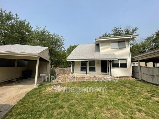 Photo - 411 Far Hill Dr