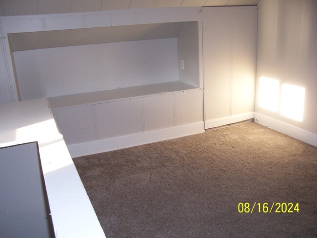 Photo - 5669 Pearl Rd