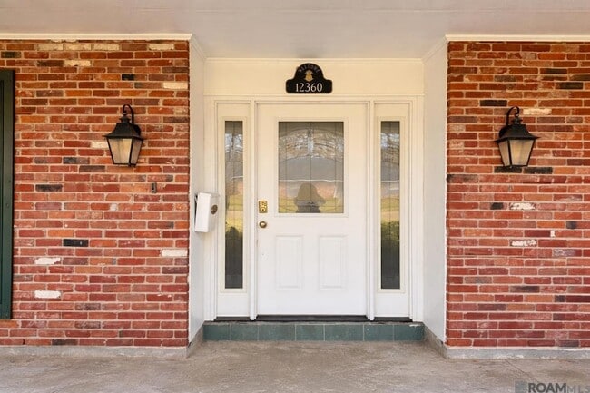 Photo - 12360 Warwick Ave