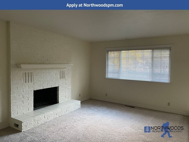 518 Girard Cir