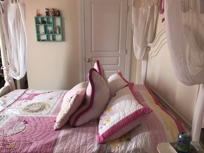 bedroom - 182 Palmer St Unit 1