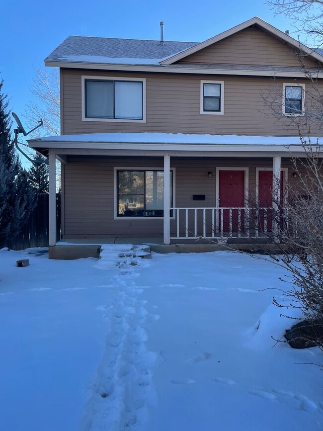 Building Photo - 3 Bedroom 2.5 bath rental Available