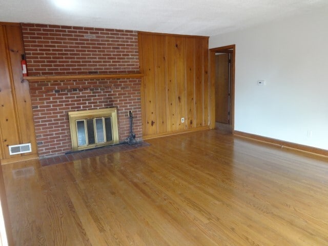 Photo - NICE  3BR RAMBLER CLOSE TO NIH