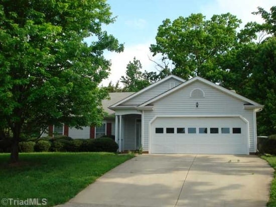 Photo - 8 Drakestone Ct