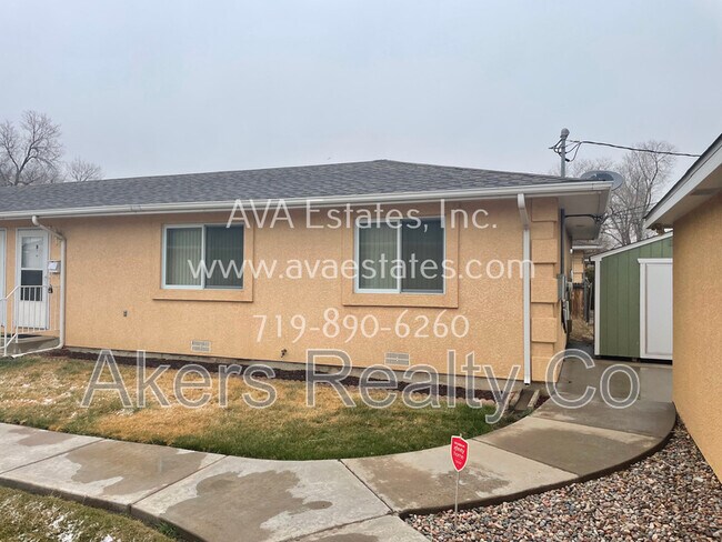 Photo - 2726 Poplar St Unit B