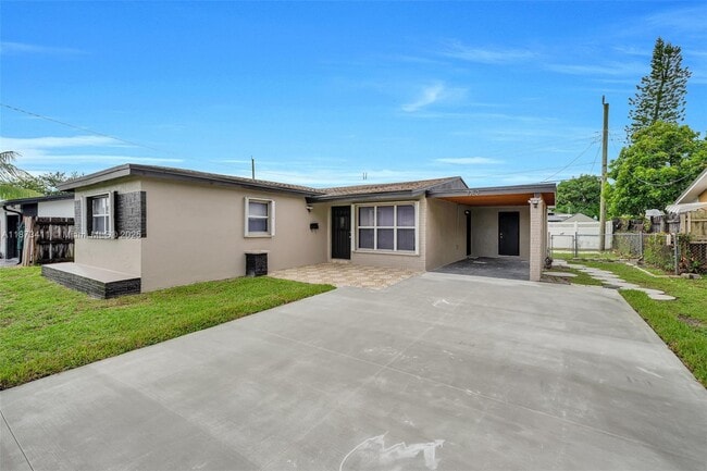 Photo - 7762 Plantation Blvd