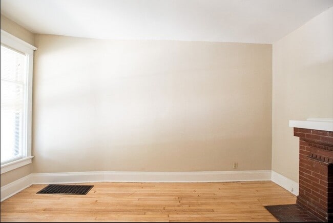 Photo - 2724 N Murray Ave Unidad Lower