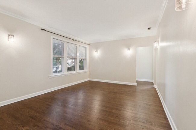 Photo - 5955 N Winthrop Ave Unidad 1E