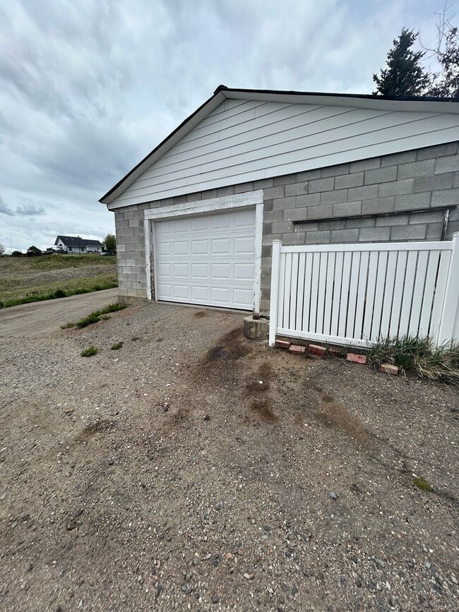Photo - 801 N Montana St