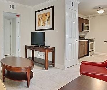 Marais Street Apartments