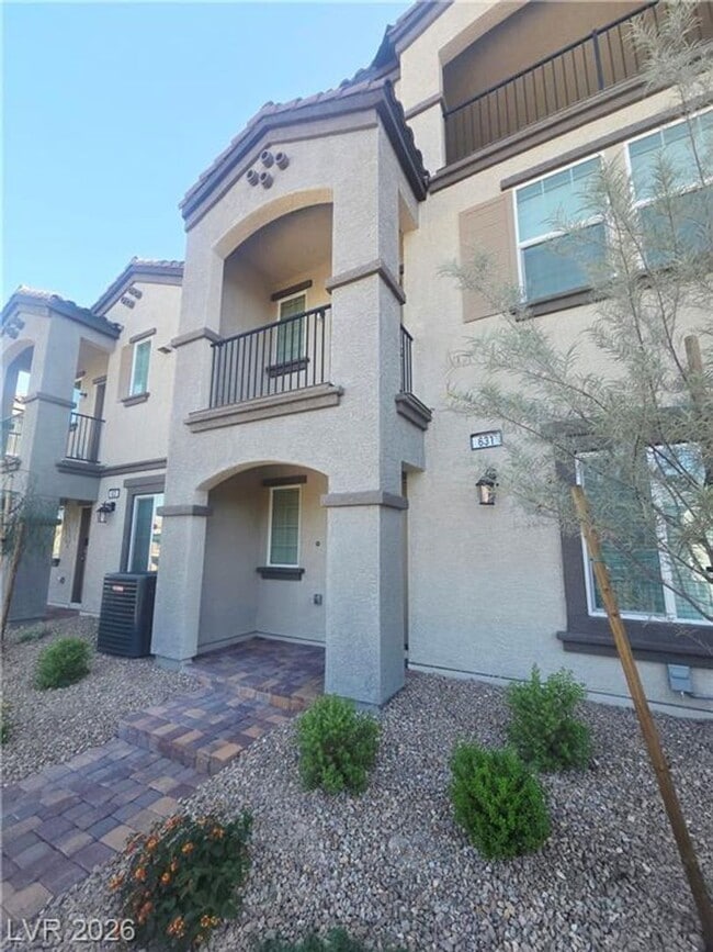 Building Photo - Brand-New Juniper Hills Townhome with 4 Bedrooms, Loft & Dual Balconies
