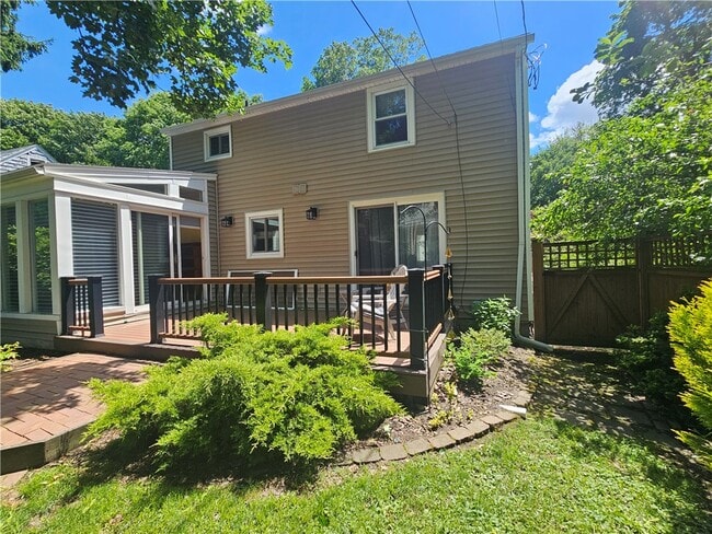 Photo - 50 Greenview Dr