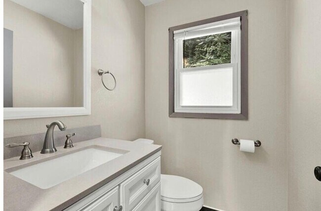 Photo - 6641 Hillside Ln