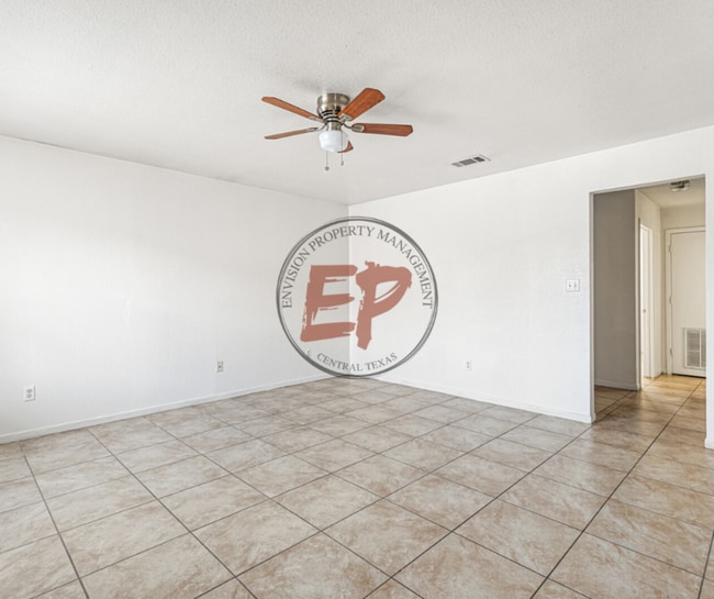 Photo - 2324 Breezy Dr