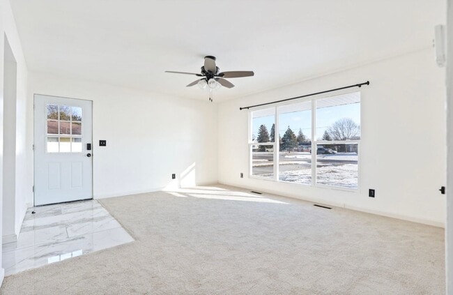 Photo - 2118-2118 Avalon Cir Unit 2114 Avalon Cir, Bay City, MI 48708