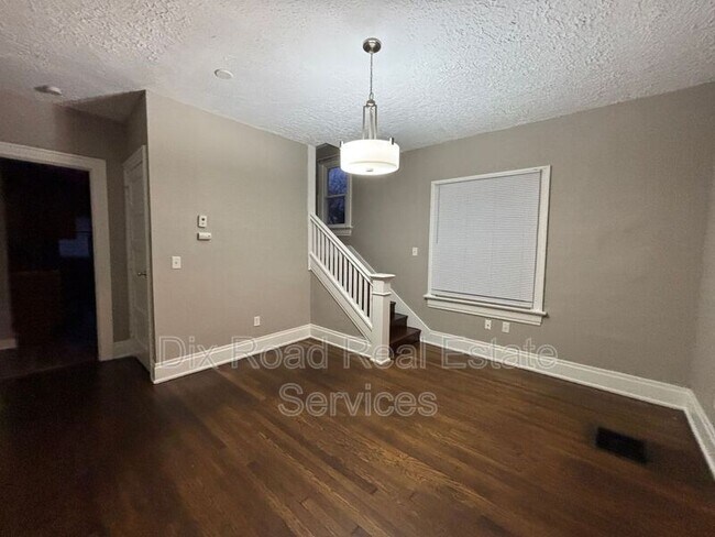 Photo - 1025 Richmond Ave