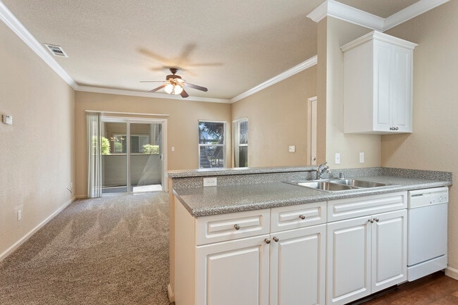 Photo - 8905 Davis Rd Unit E-32