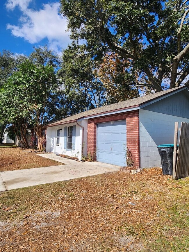 Photo - Cozy and Roomy! Nice corner lot home 2 Bedrooms 2 Baths with 1 car garage and huge backyard. Pets...
