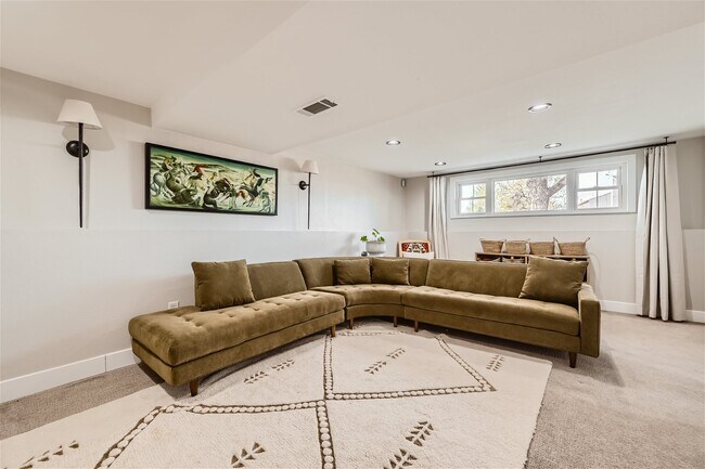 Photo - 2070 Ridge Dr