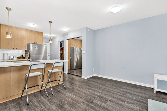 Photo - 819 Hamilton St Unit 1104