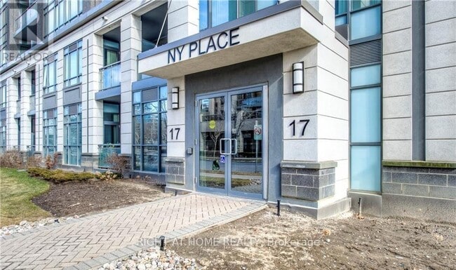 Photo - 17 Kenaston Gardens Unit 605