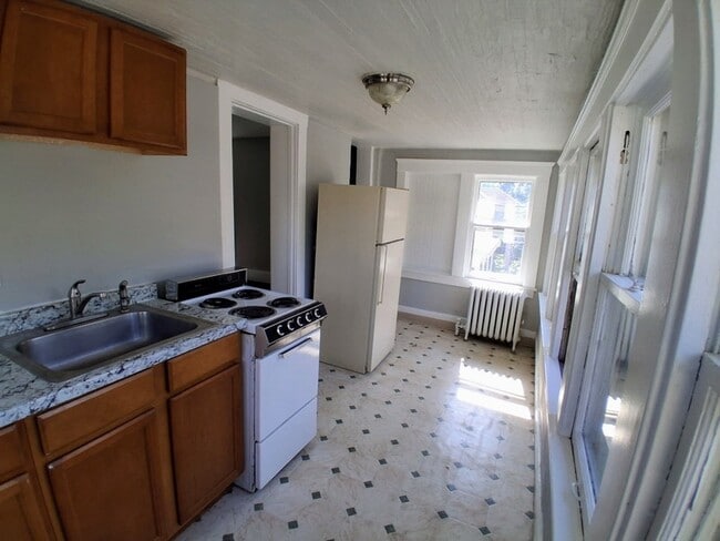 Photo - 924 N Capitol Ave Unidad 3