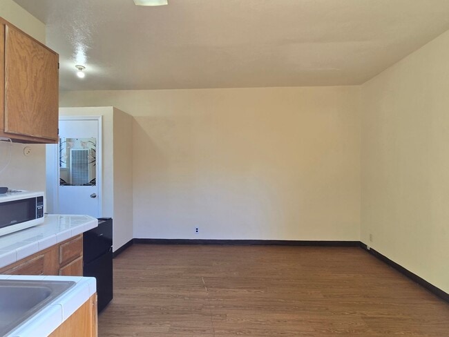 Photo - 1264 Locust St Unit Studio