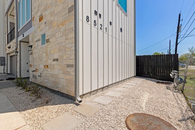 Building Photo - 8521 D St