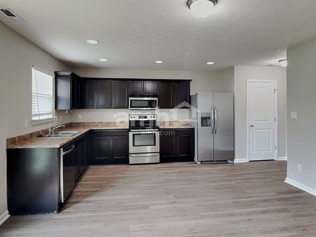1151 Fiesta Dr