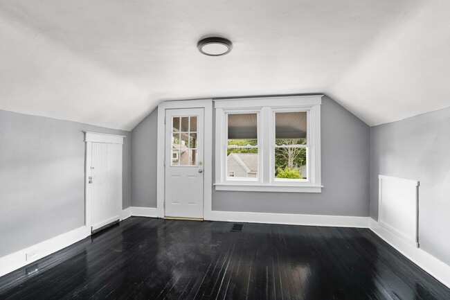 Photo - 190 St Charles St Unit 3