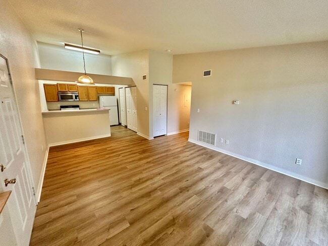 Photo - 1225 W Prospect Rd