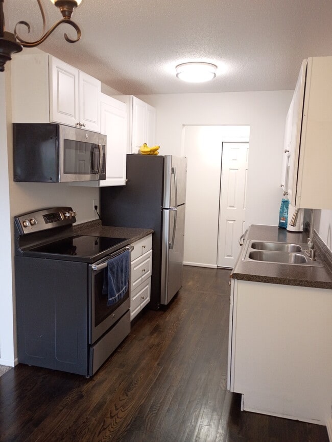 Photo - 806 Old Settlers Trail Unit 8