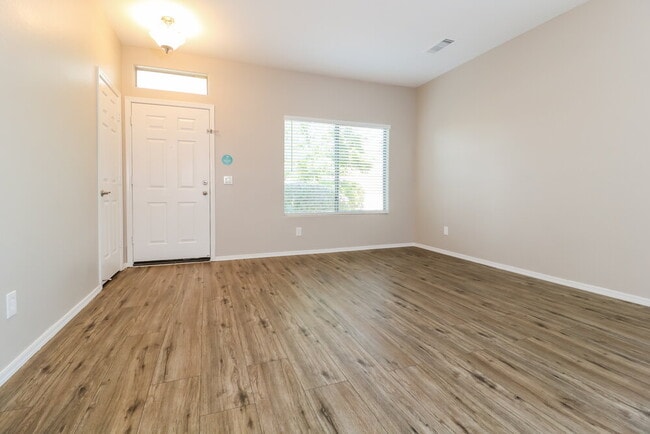 Photo - 25571 W St James Ave