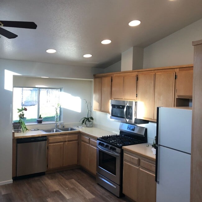 Photo - 7635 Devonshire Ln