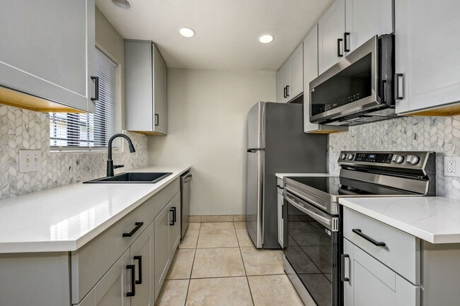 Photo - Charming remodeled home near UA