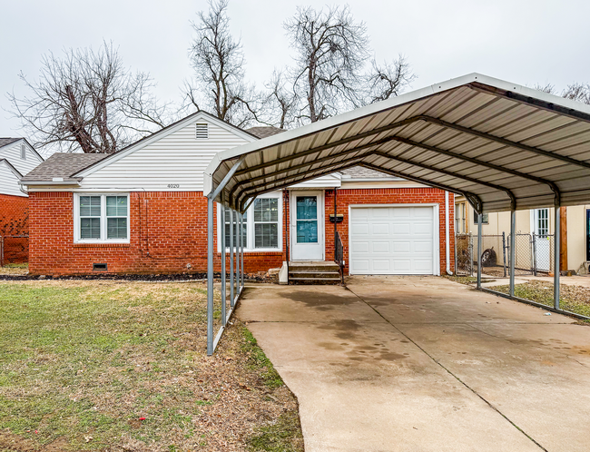 Updated 2 Bed/1 Bath in OKC! - Updated 2 Bed/1 Bath in OKC! House