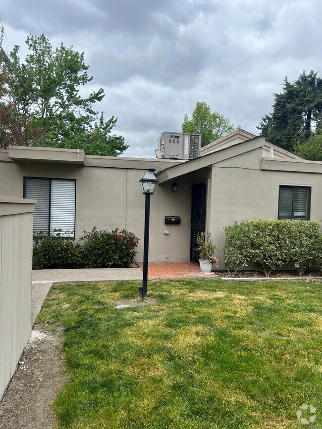 Building Photo - 6734 Cumberland Pl Rental