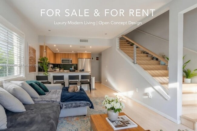 Photo - 1061 Michigan Ave Unit 4