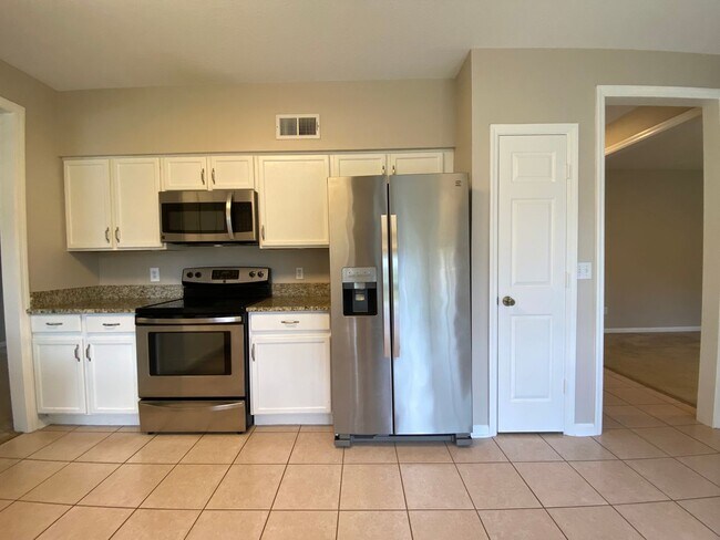 Photo - Spacious 4 Bedroom, 2.5 Bath Home in Hunti...