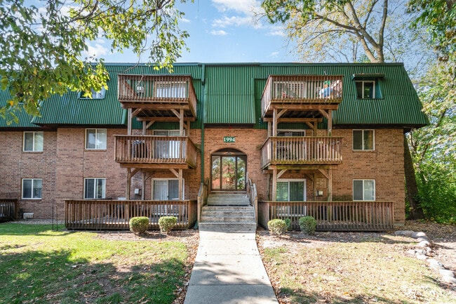 Building Photo - 1994 Tall Oaks Dr Unit 1B