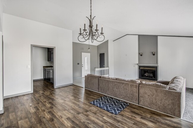 Photo - 315 Whipple Tree Ln