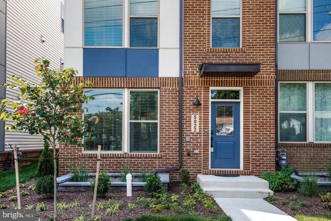 Photo - 5022 Randolph Rd