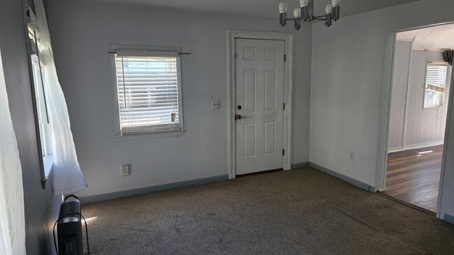 Photo - 943 Briarwood Ave Unit 1
