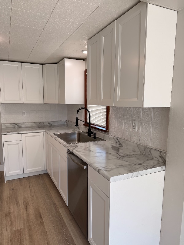 Photo - 12628 Main St
