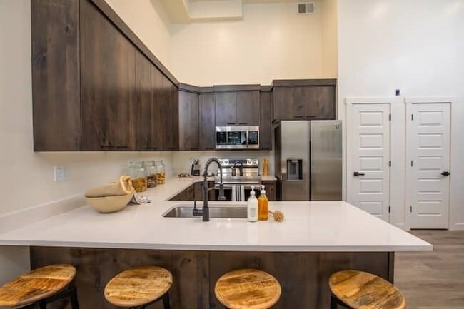 Photo - 302 40th St Unit 3
