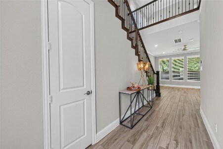 Photo - 51 Banbury Ct