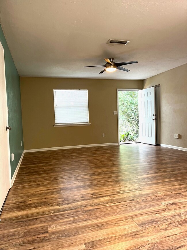 Photo - 2625 NW 49th Pl