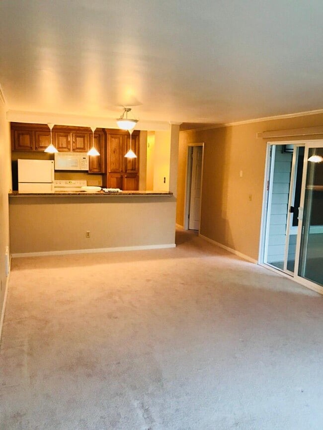 Photo - 5834 NE 75th St Apartment Unit B208